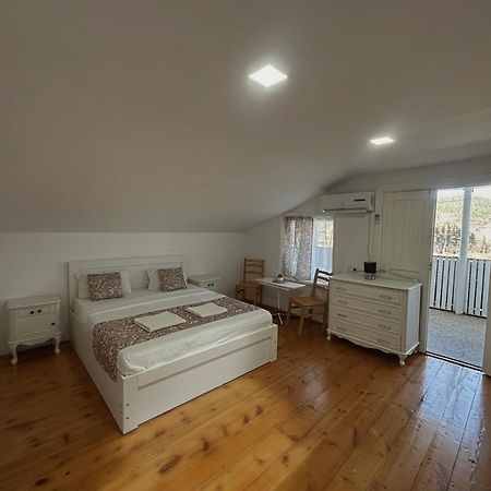 Aloft House Hotel Кутаиси Екстериор снимка