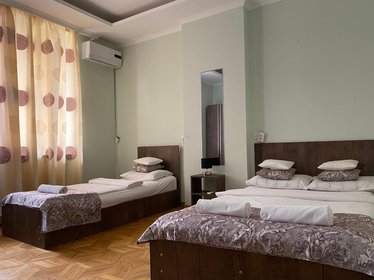 Aloft House Hotel Кутаиси Екстериор снимка