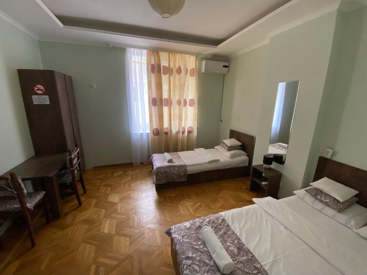 Aloft House Hotel Кутаиси Екстериор снимка