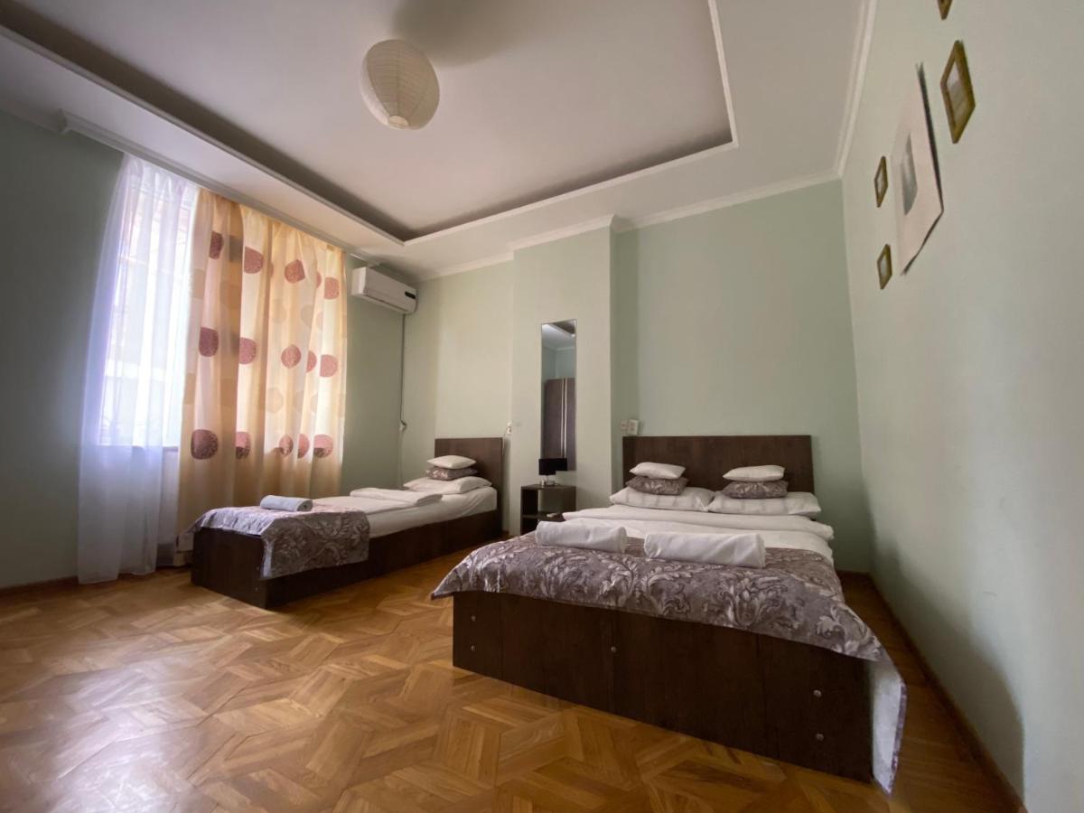 Aloft House Hotel Кутаиси Екстериор снимка
