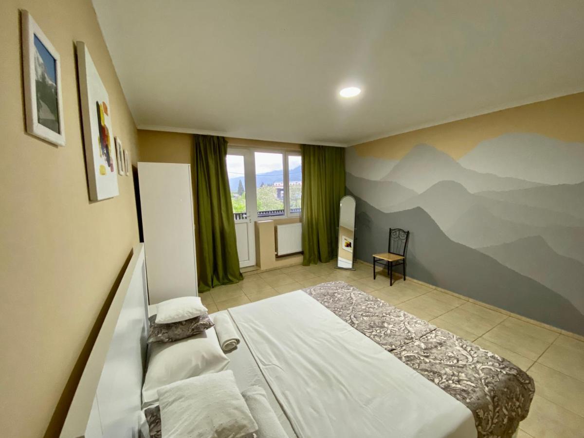 Aloft House Hotel Кутаиси Екстериор снимка